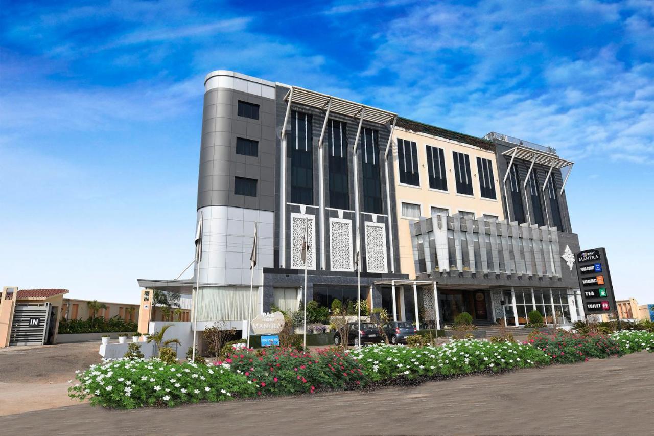 Hotel Pal Heights Mantra Bhubaneswar Exterior foto