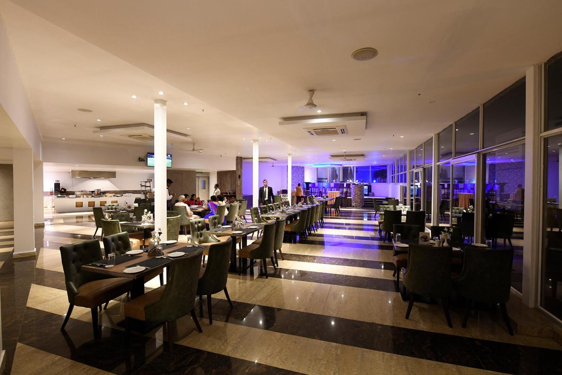 Hotel Pal Heights Mantra Bhubaneswar Exterior foto