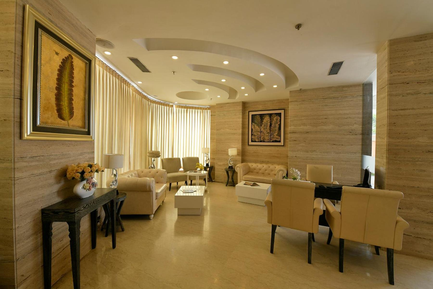 Hotel Pal Heights Mantra Bhubaneswar Exterior foto