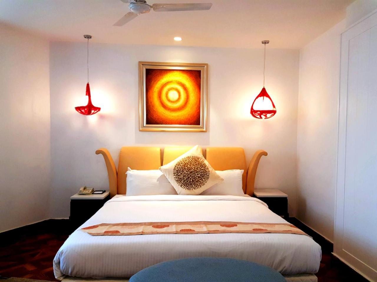 Hotel Pal Heights Mantra Bhubaneswar Exterior foto